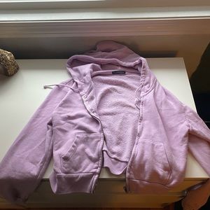 Brandy Melville cropped sweater shirt